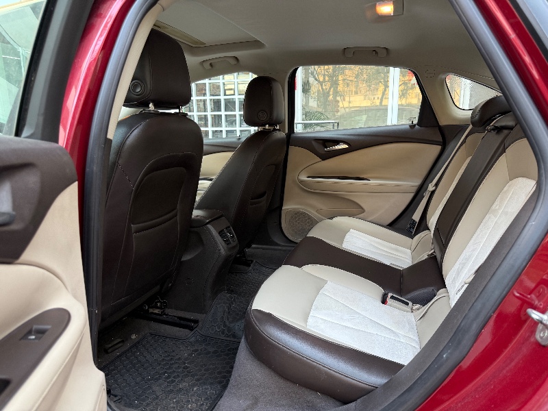 广州15年别克威朗9