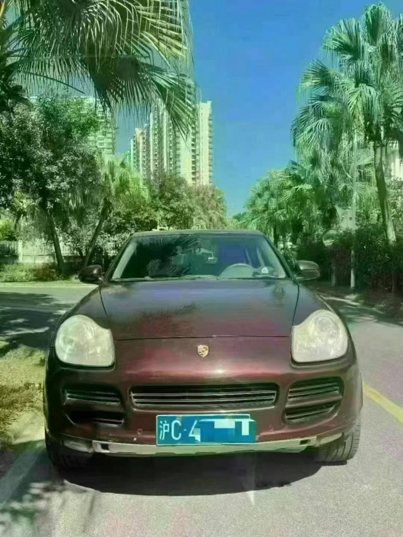 广州06年保时捷卡宴1