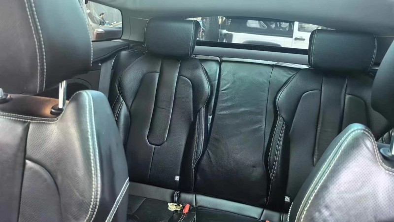 东莞14年路虎极光7