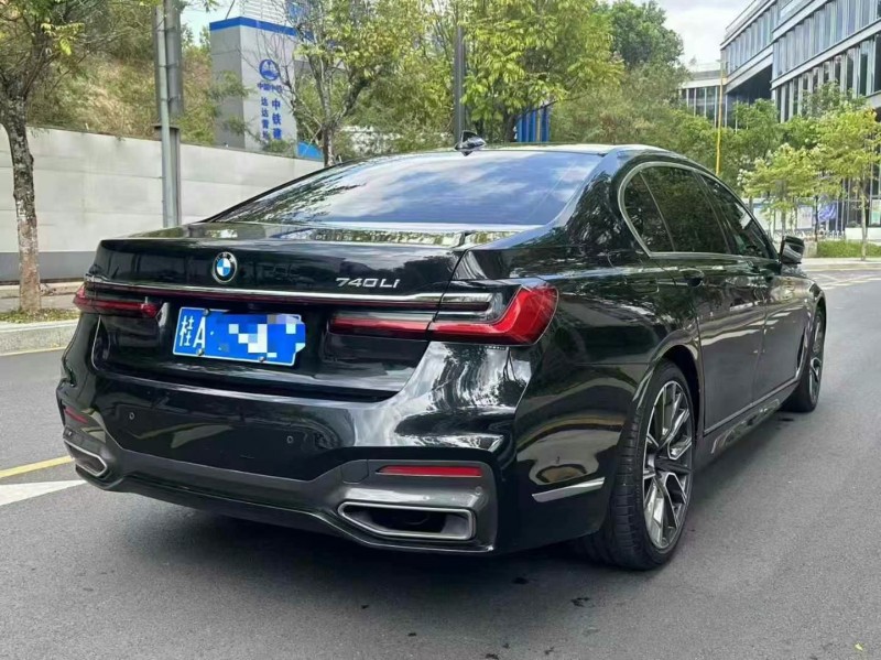 广州20年宝马7系8