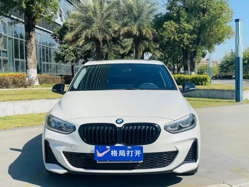 东莞22年宝马1系1