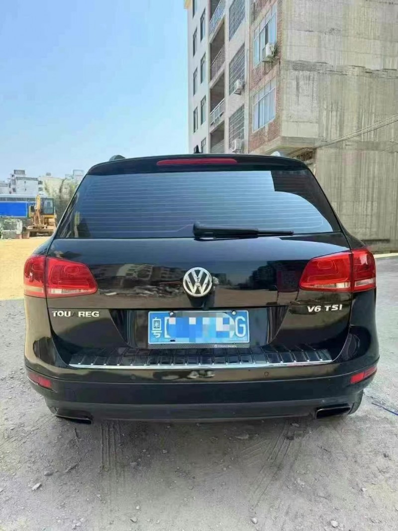 南宁14年大众途锐9