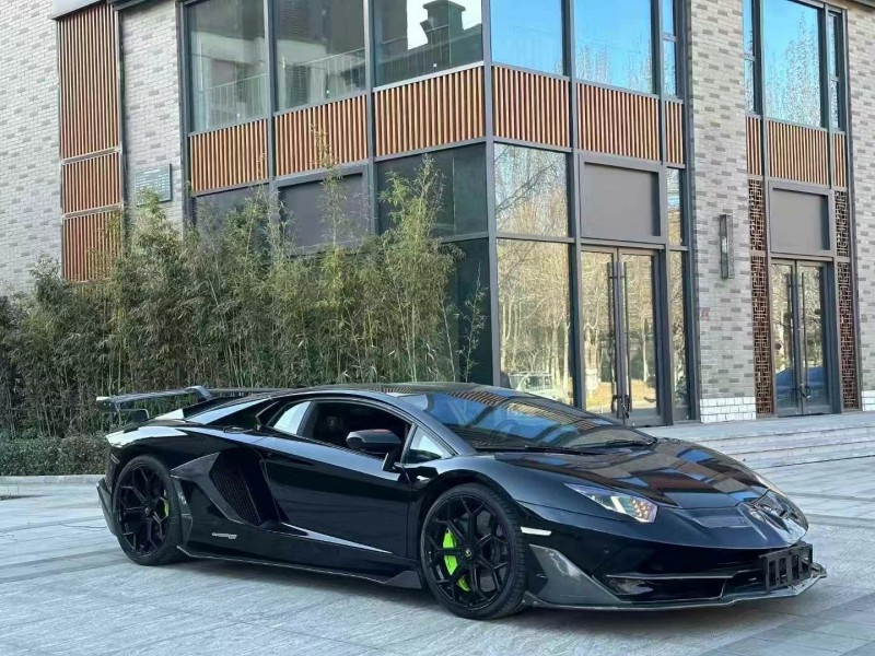 唐山13年蘭博基尼Aventador3