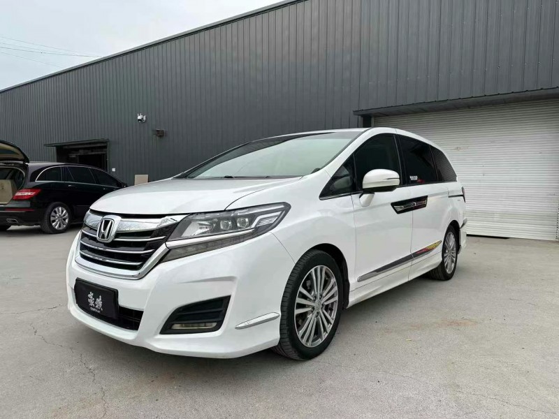 徐州17年本田艾力绅3