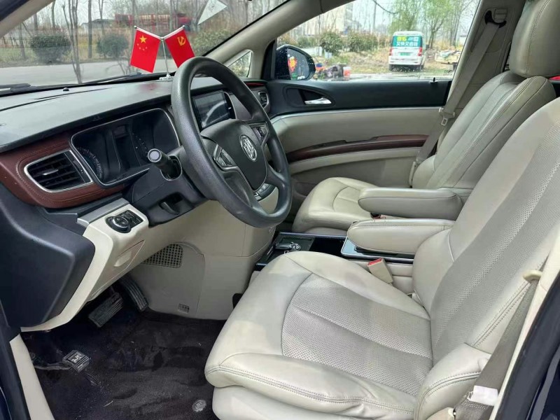 徐州16年别克GL84