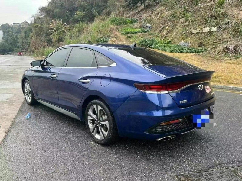 濟寧20年現代菲斯塔7
