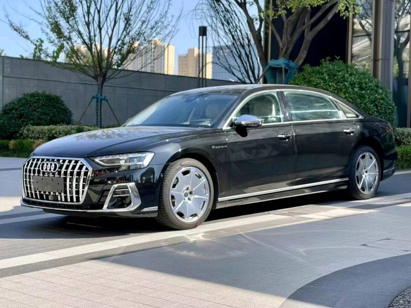 徐州23年奥迪A8L3