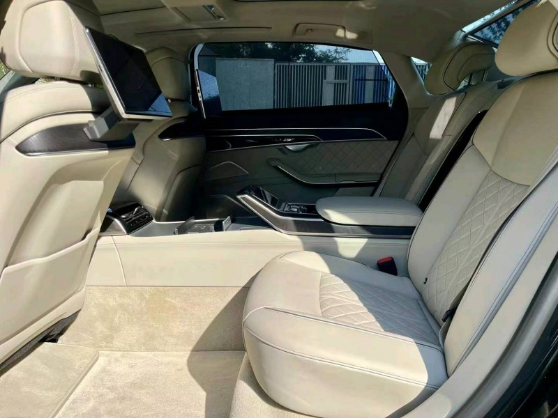 徐州23年奥迪A8L4