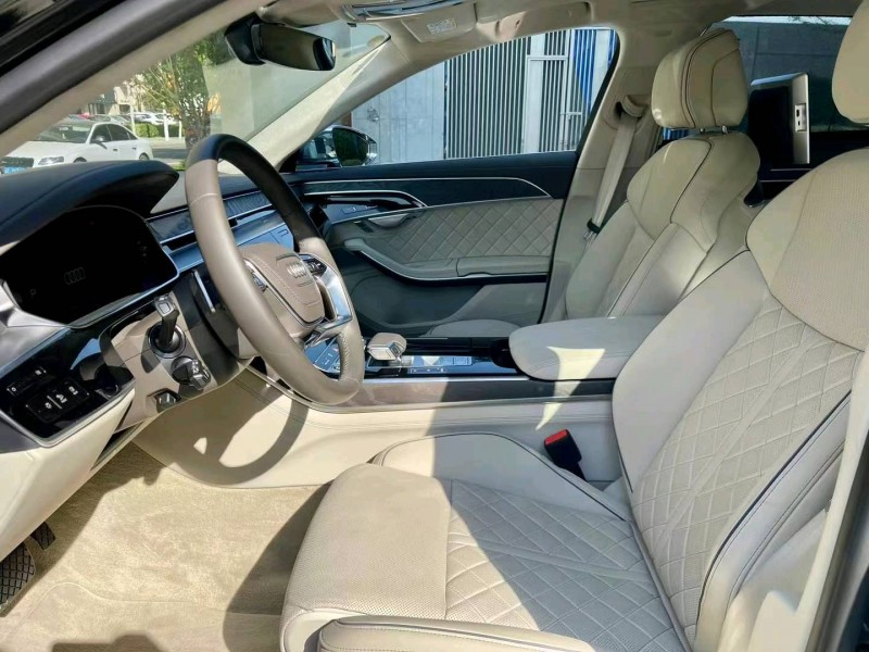 徐州23年奥迪A8L5