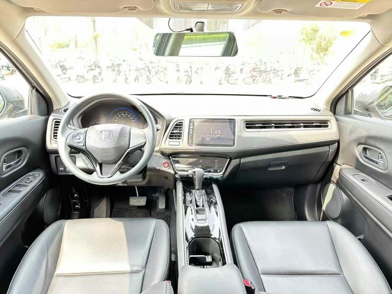 东莞22年本田缤智5