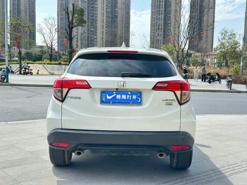 东莞22年本田缤智9