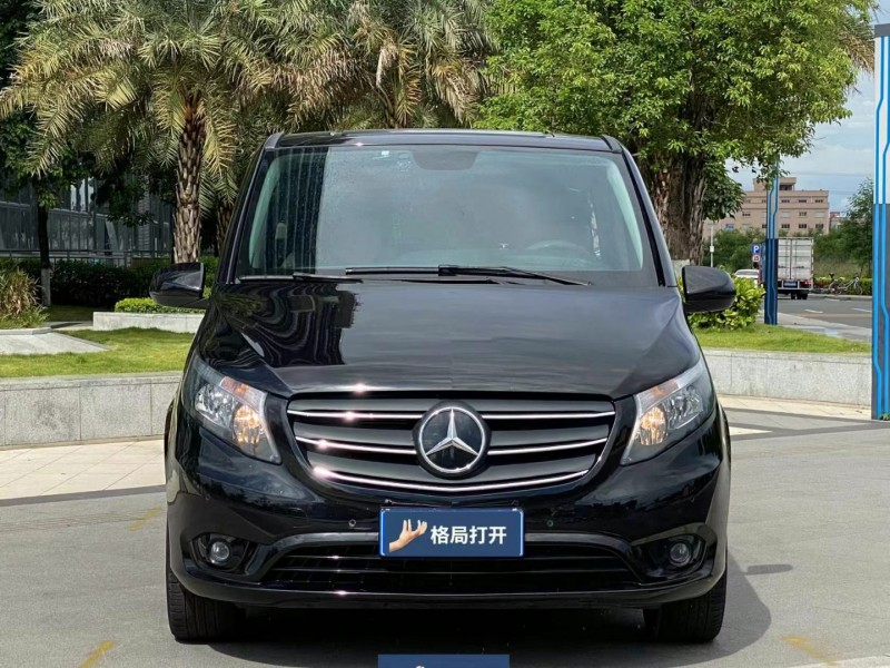 东莞21年奔驰威霆1