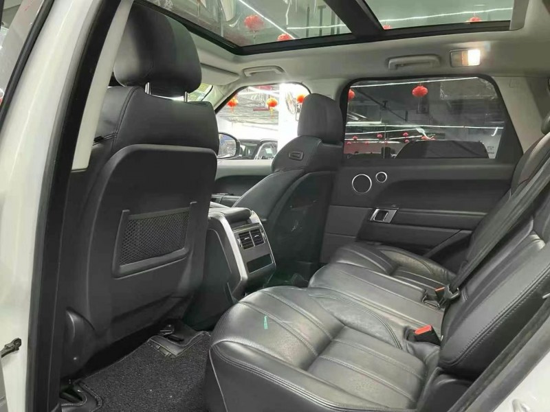 广州18年路虎揽胜运动4