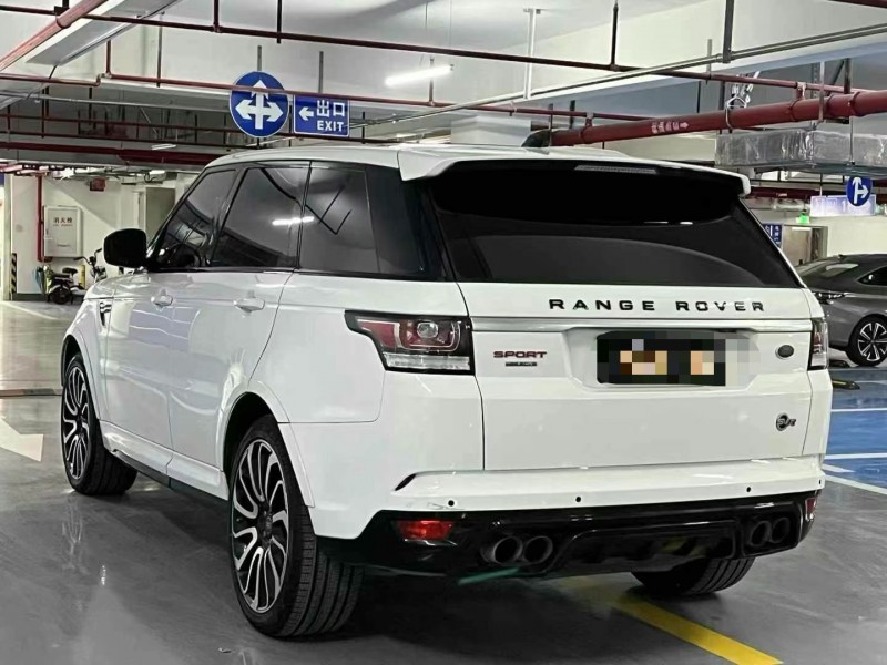 广州18年路虎揽胜运动8