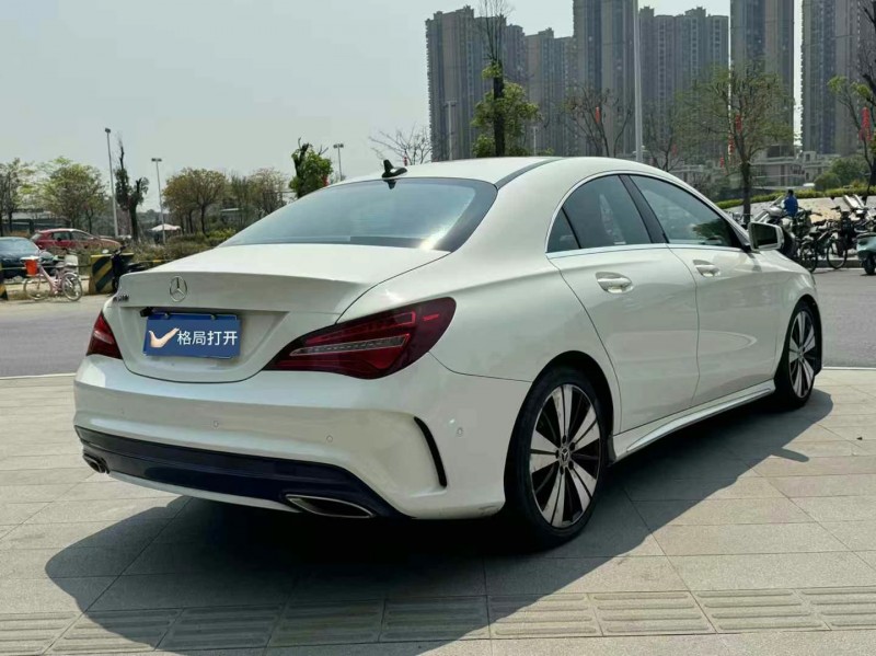 东莞17年奔驰CLA7