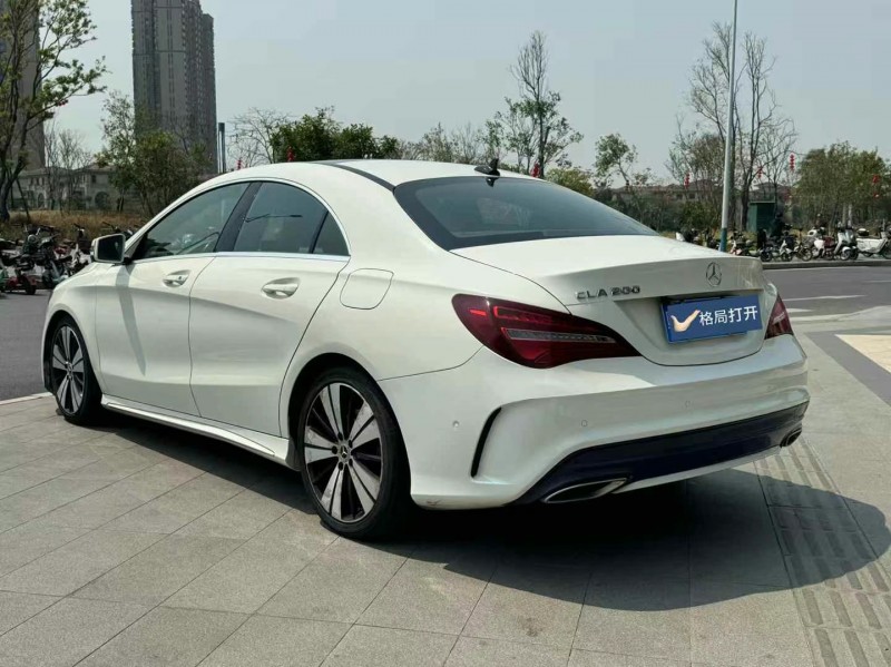 东莞17年奔驰CLA8