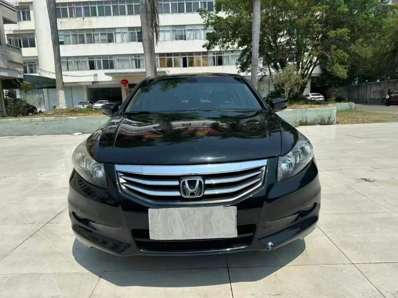 东莞11年本田雅阁1