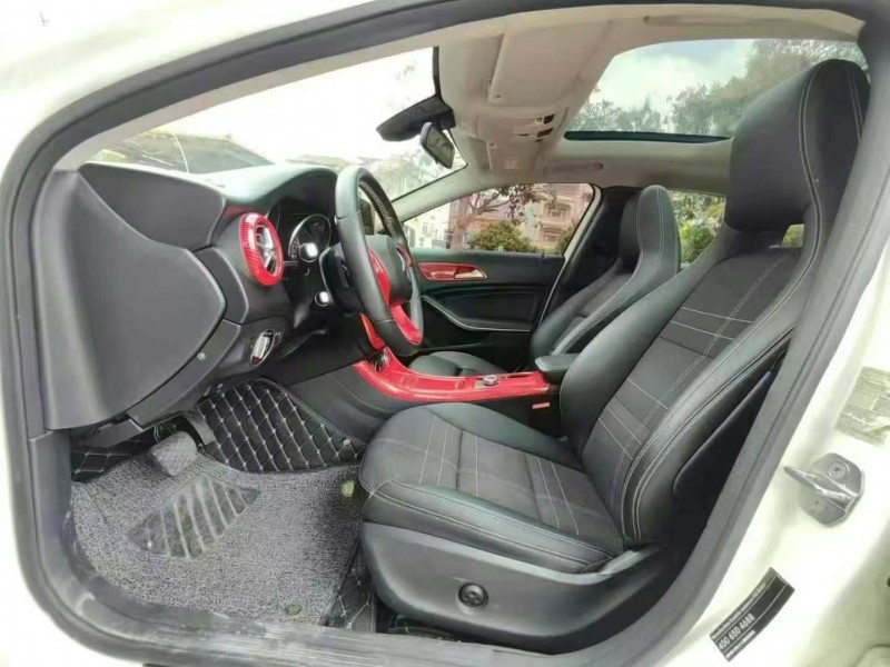 广州19年奔驰GLA5