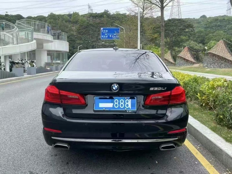 广州19年宝马5系9