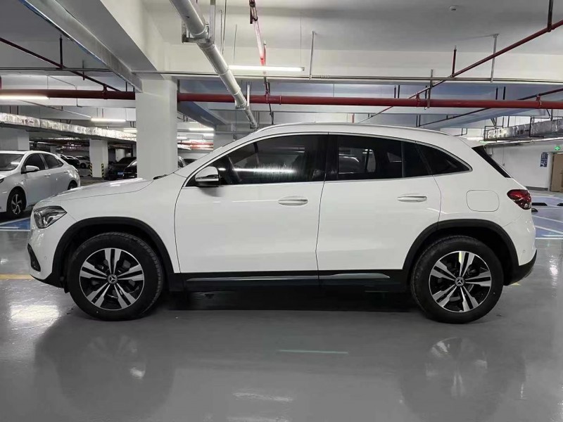 广州22年奔驰GLA7