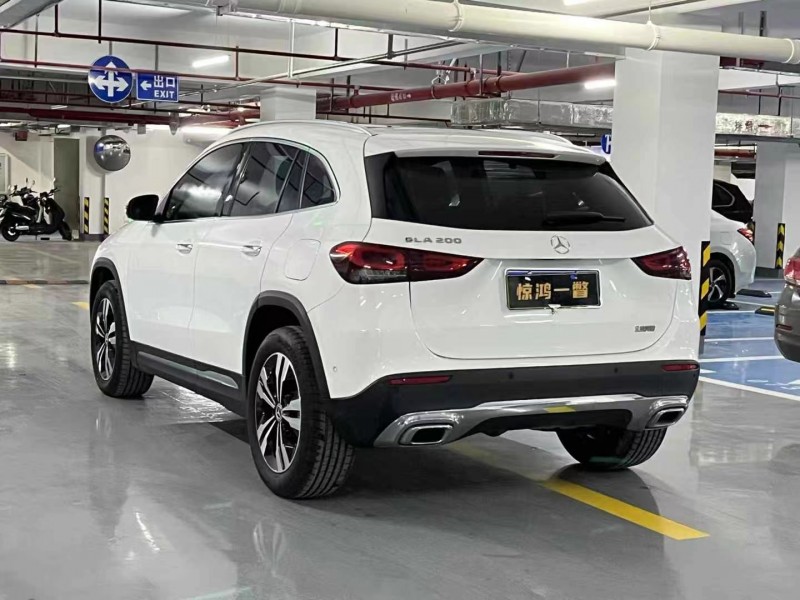 广州22年奔驰GLA8
