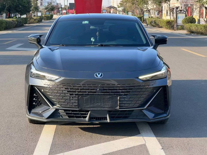濟寧22年長安汽車UNI1