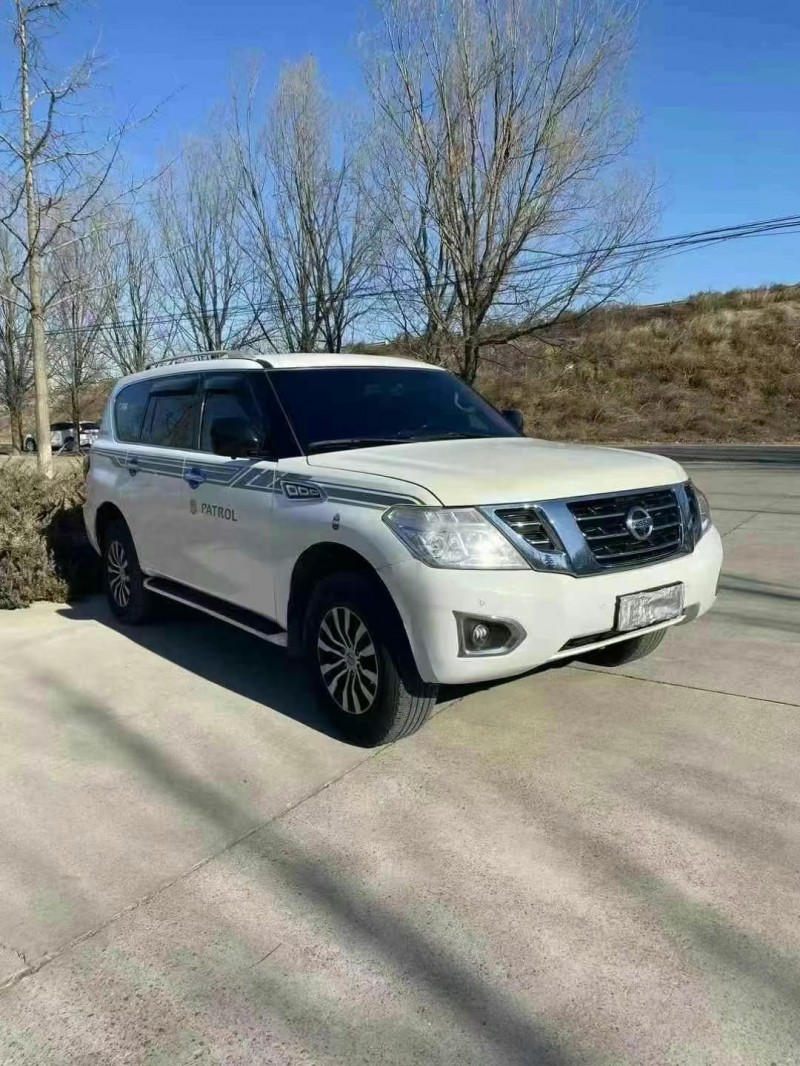 邯鄲19年日產途樂2