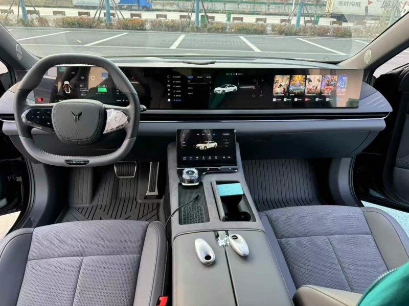 濟寧24年嵐圖汽車追光3