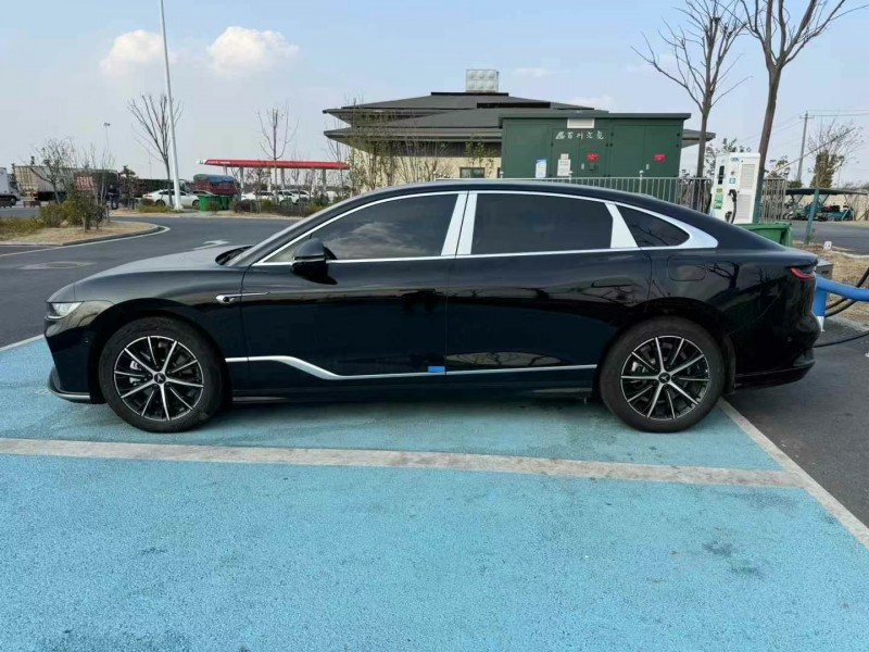 濟寧24年嵐圖汽車追光7