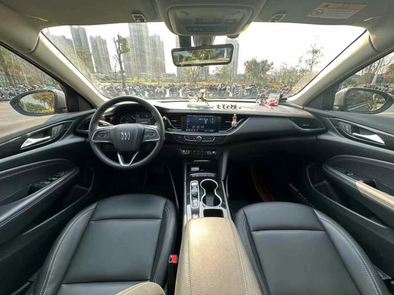 东莞24年别克君威5