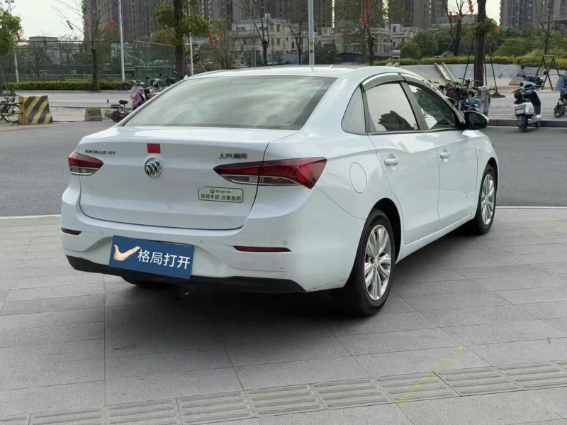 东莞21年别克英朗7