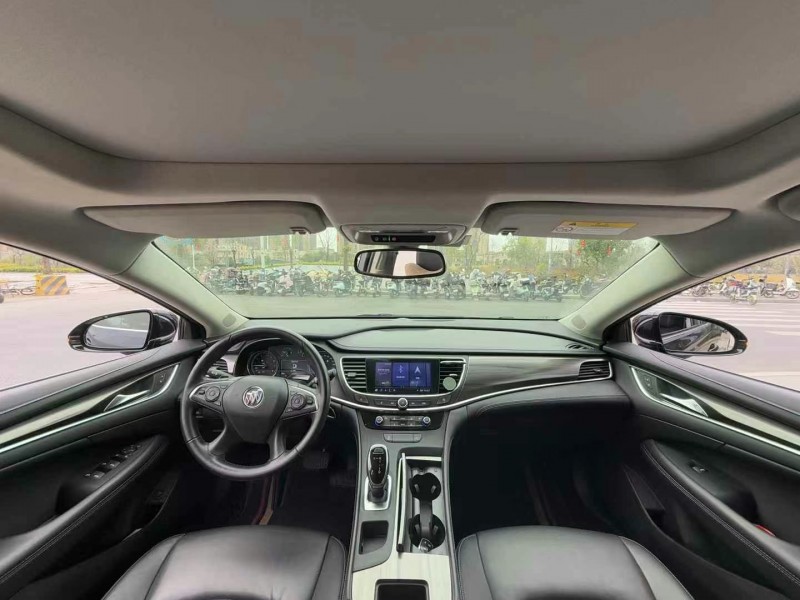 东莞21年别克君越5