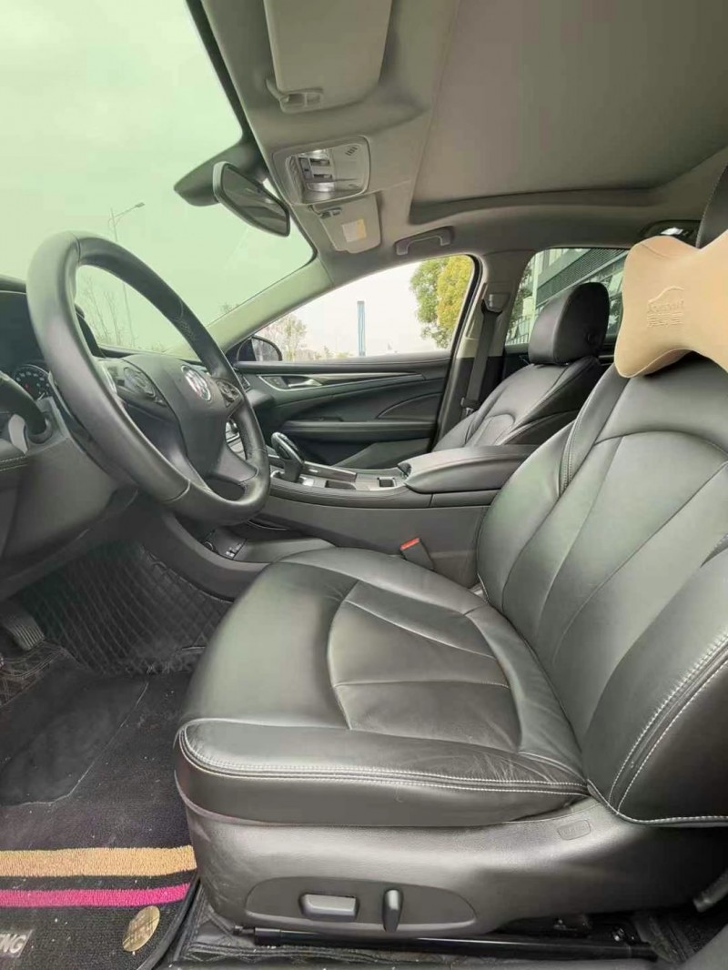 东莞21年别克君越6