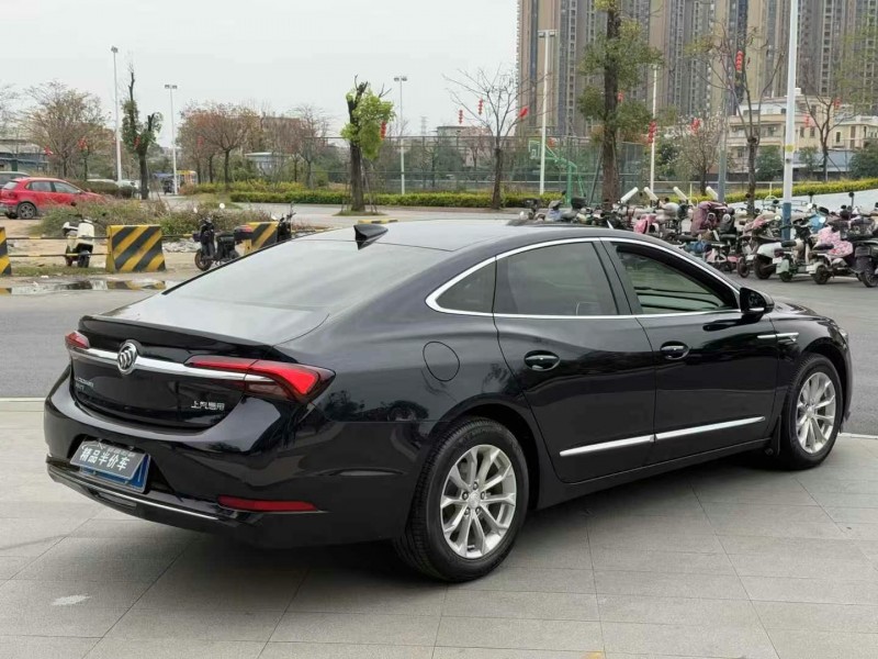 东莞21年别克君越7