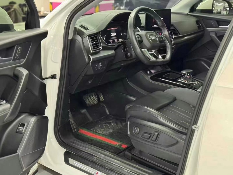 广州21年奥迪Q58