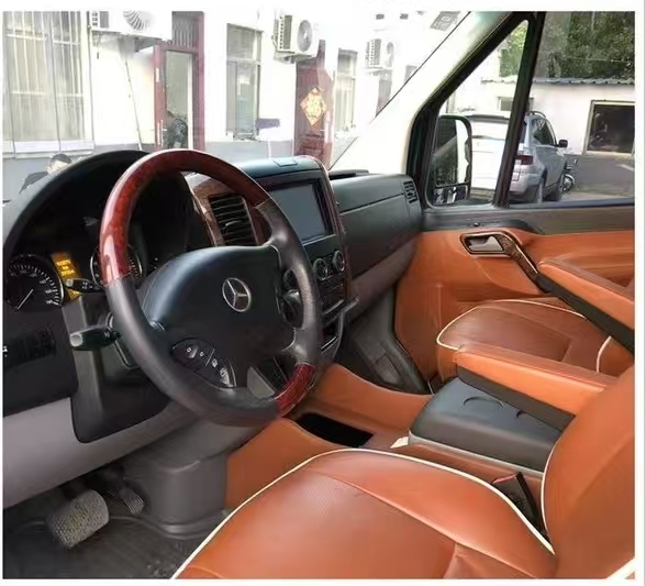 济宁14年奔驰斯宾特4
