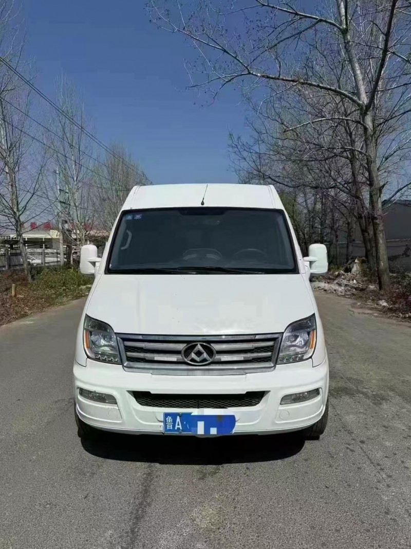 青島17年大通V801