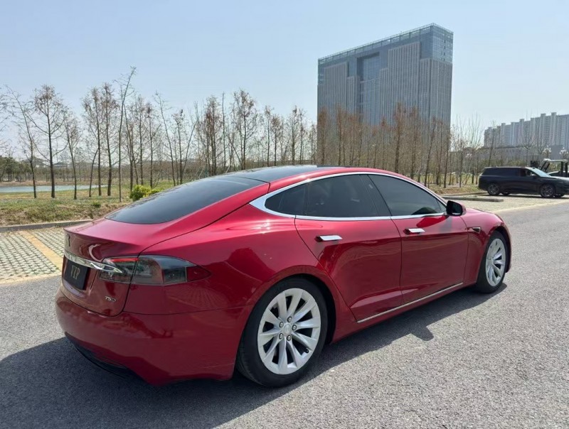鹽城18年特斯拉MODEL S5
