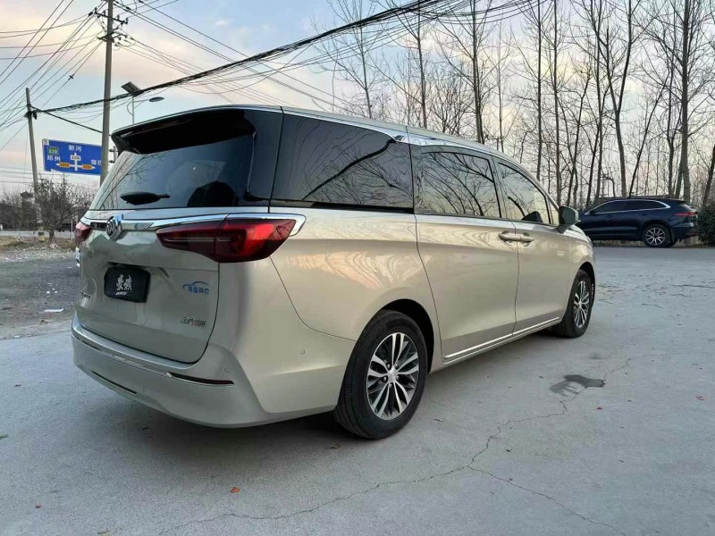 徐州22年别克GL88