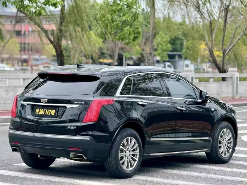 東莞17年凱迪拉克XT52