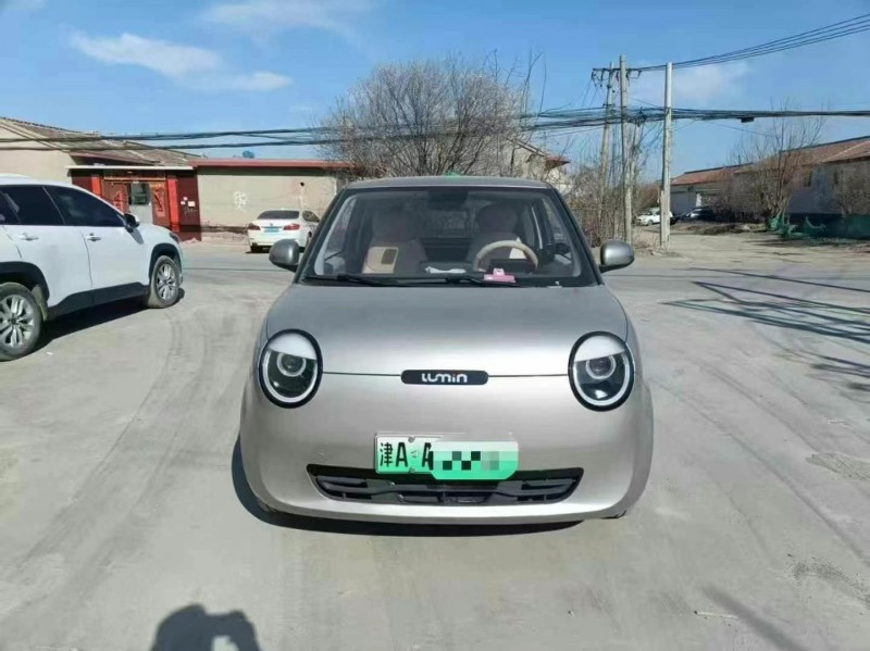 天津23年長安汽車Lumin1