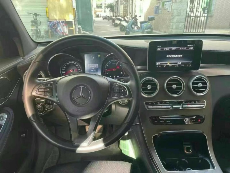 广州17年奔驰GLC6