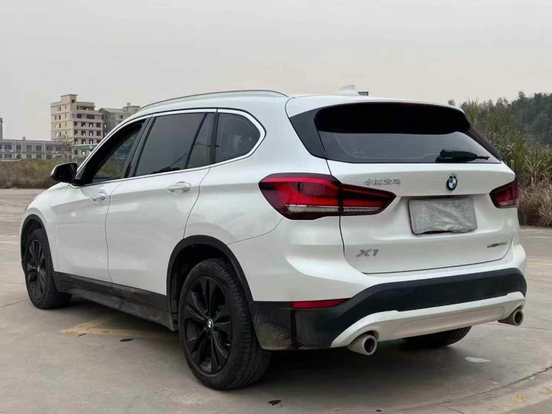 济宁21年宝马X18