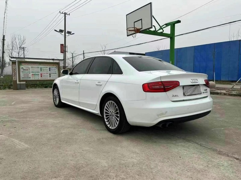 徐州15年奥迪A4L5