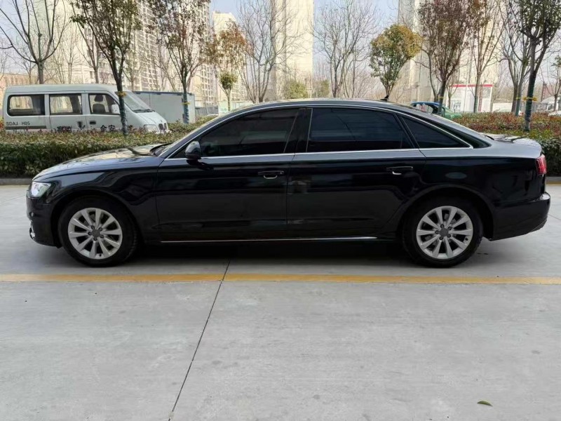 济宁17年奥迪A6L8