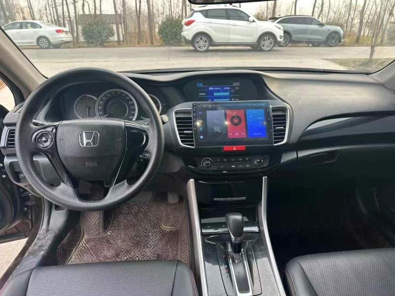 徐州17年本田雅阁5