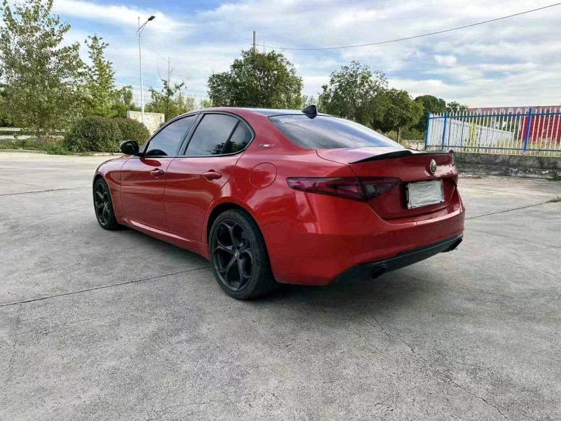徐州20年阿尔法·罗密欧Giulia8