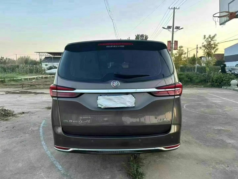 徐州21年别克GL86