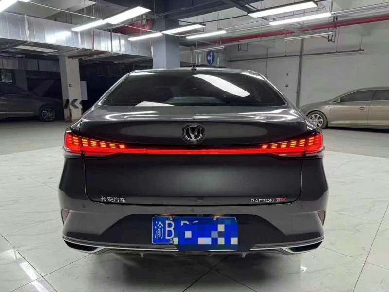 成都24年長安汽車睿騁2