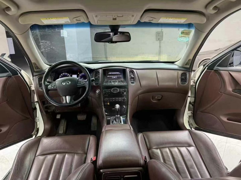 成都16年英菲尼迪QX506